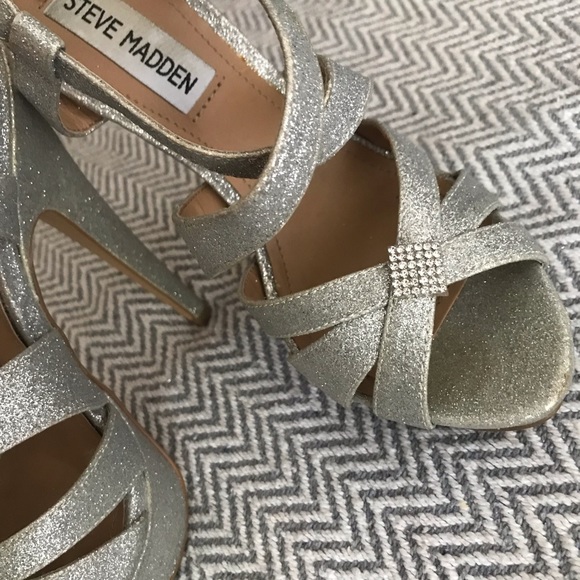 Steve Madden Uptown Silver Glitter Platform Sandals 5.5 Worn Once - Picture 12 of 16